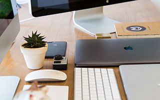 韦德体育-澎湃:广州队欠恒大集团几十亿 都以“借款”下拨