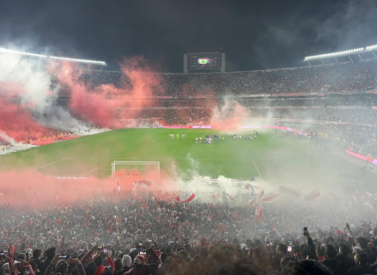 韦德体育平台-包含克服困难，亚洲足球赛场上的不屈意志的词条