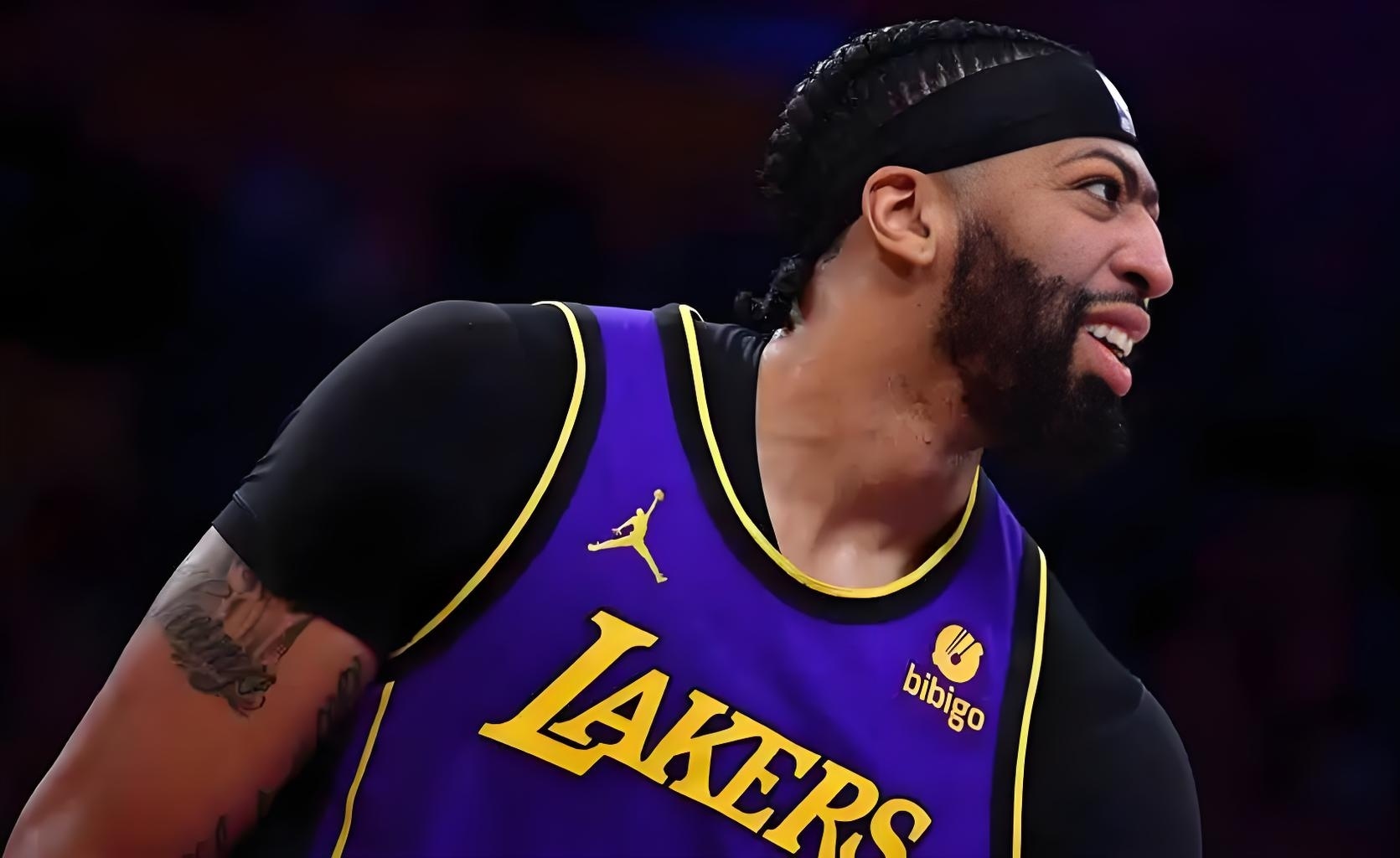 韦德体育首页-关于湖人战胜爵士，戴维斯20+10的信息